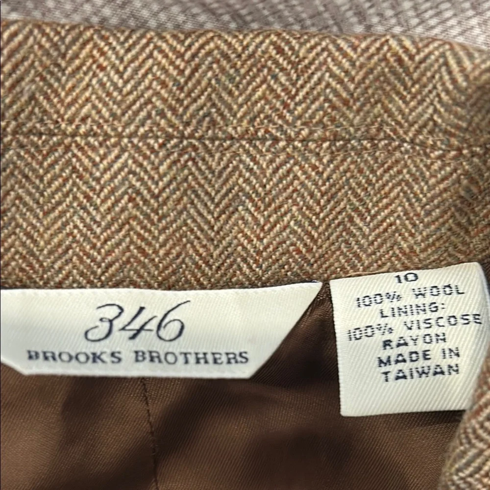 Brooks Brothers Brown Blazer with Notched Lapels - Picture 4 of 7